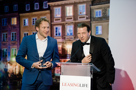 Frits Engelaer and Dirk Hoffman receiving Leasing Life Awards 2014