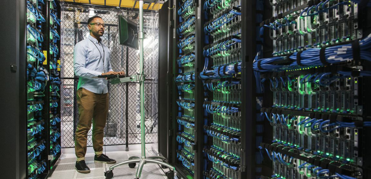 technician in data center