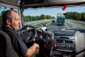 enOverviewTruckDriverSmiling300x200